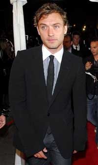 Jude law at the Premiere of All the King's Men